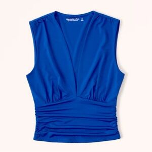 Abercrombie & Fitch: Cropped V-Neck Ruched Top, Blue, M